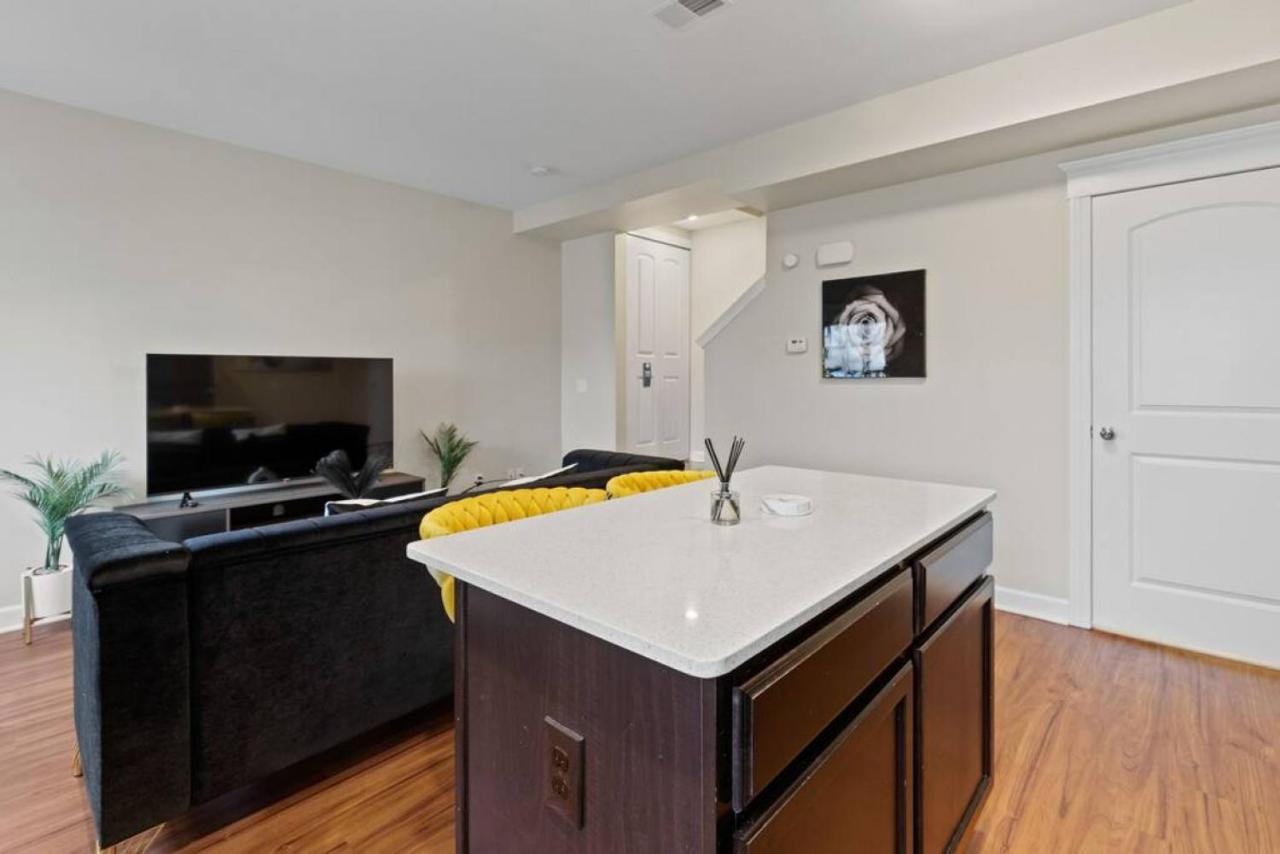 Stylish And Comfortable 1-Br In The Heart Of Detroit Exterior photo